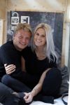 Amsterdam 16 mei 2017 
Free a Girl . lock me up met Thomas Berge Cassidy Roeks Hannelore Zwitserlood Niels Geusebroek en Marieke t Hart. Ze zitten opgesloten op het hoofdkantoor van de telegraaf.