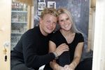 Amsterdam 16 mei 2017 
Free a Girl . lock me up met Thomas Berge Cassidy Roeks Hannelore Zwitserlood Niels Geusebroek en Marieke t Hart. Ze zitten opgesloten op het hoofdkantoor van de telegraaf.