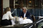 Amsterdam 29 mei 2017 
Victor Muller met een kennis op terras bij George