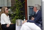 Amsterdam 29 mei 2017 
Victor Muller met een kennis op terras bij George