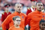 Rotterdam 9 juni 2017
Nederland - Luxemburg in de kuip . De wedstrijd dat Wesley Sneijder record international wordt en waar Ruud Gullit en Dick Advocaat voor het eerst bondscoach en assistent zijn. Yolanthe Sneijder Cabau zit op de tribune met zoons Jessey en Xess Xava