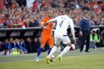 Rotterdam 9 juni 2017
Nederland - Luxemburg in de kuip . De wedstrijd dat Wesley Sneijder record international wordt en waar Ruud Gullit en Dick Advocaat voor het eerst bondscoach en assistent zijn. Yolanthe Sneijder Cabau zit op de tribune met zoons Jessey en Xess Xava
