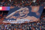Rotterdam 9 juni 2017
Nederland - Luxemburg in de kuip . De wedstrijd dat Wesley Sneijder record international wordt en waar Ruud Gullit en Dick Advocaat voor het eerst bondscoach en assistent zijn. Yolanthe Sneijder Cabau zit op de tribune met zoons Jessey en Xess Xava