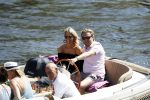 Amsterdam 26 mei 2017 
Wesly Bronkhorst met zijn nieuwe vriendin Marieke v Rootselaar en familie aan het varen met zijn sloep