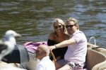 Amsterdam 26 mei 2017 
Wesly Bronkhorst met zijn nieuwe vriendin Marieke v Rootselaar en familie aan het varen met zijn sloep
