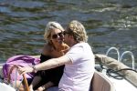 Amsterdam 26 mei 2017 
Wesly Bronkhorst met zijn nieuwe vriendin Marieke v Rootselaar en familie aan het varen met zijn sloep