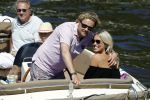 Amsterdam 26 mei 2017 
Wesly Bronkhorst met zijn nieuwe vriendin Marieke v Rootselaar en familie aan het varen met zijn sloep