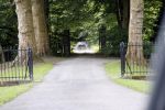 Zeist 13 juni 2017
Wibi Soerjadi rijdt in zijn Bentley naar zijn huis