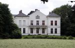 Zeist 13 juni 2017
Wibi Soerjadi rijdt in zijn Bentley naar zijn huis