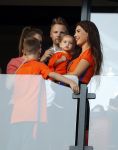 Rotterdam 9 juni 2017
Nederland - Luxemburg in de kuip . De wedstrijd dat Wesley Sneijder record international wordt en waar Ruud Gullit en Dick Advocaat voor het eerst bondscoach en assistent zijn. Yolanthe Sneijder Cabau zit op de tribune met zoons Jessey en Xess Xava