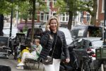 Amsterdam 5 juni 2018
Anita Schuts bellend op straat