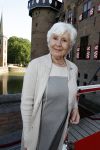 Haarzuilens 6 juni 2018
Opening expositie in kasteel de haar met oa Rene Mioch Annewil Blankers Renee Soutendijk en Willeke v Ammelrooij. Annewil met zoon