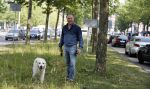Amsterdam 29 mei 2018
Bart Bosch laat hond uit.