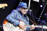 Hummelo 10 mei 2018
Onthulling standbeeld rockgroep Normaal met de bandleden Bennie Jolink, Ferdi Joly, Willem Terhorst en de partner van het overleden lid Jan Manschot