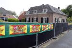 Hummelo 10 mei 2018
Onthulling standbeeld rockgroep Normaal met de bandleden Bennie Jolink, Ferdi Joly, Willem Terhorst en de partner van het overleden lid Jan Manschot . ouderlijk huis Bennie