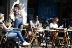 Amsterdam 23 mei 2018
Bryan Roy op terras.