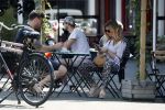 Amsterdam 21 mei 2018
Candy Dulfer met haar nieuwe vriend Rafael Nagelkerke. Candy heeft nieuw huis gekocht en Rafael heeft de sleutel.