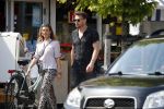 Amsterdam 21 mei 2018
Candy Dulfer met haar nieuwe vriend Rafael Nagelkerke. Candy heeft nieuw huis gekocht en Rafael heeft de sleutel.