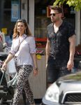 Amsterdam 21 mei 2018
Candy Dulfer met haar nieuwe vriend Rafael Nagelkerke. Candy heeft nieuw huis gekocht en Rafael heeft de sleutel.