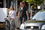 Amsterdam 21 mei 2018
Candy Dulfer met haar nieuwe vriend Rafael Nagelkerke. Candy heeft nieuw huis gekocht en Rafael heeft de sleutel.
