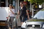 Amsterdam 21 mei 2018
Candy Dulfer met haar nieuwe vriend Rafael Nagelkerke. Candy heeft nieuw huis gekocht en Rafael heeft de sleutel.