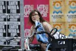 Amsterdam 25 mei 2018
Carice v Houten op de fiets in Amsterdam zuid
