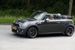Amsterdam 1 juni 2018
Caroline Tensen in haar mini cooper cabrio.