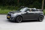 Amsterdam 1 juni 2018
Caroline Tensen in haar mini cooper cabrio.