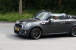 Amsterdam 1 juni 2018
Caroline Tensen in haar mini cooper cabrio.