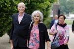 Amsterdam 24 mei 2018
Begrafenis Natascha Emanuels op begraafplaats zorgvlied. Cilly Dartell met man