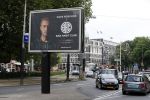 Amsterdam 24 mei 2018
Dave Roelvink op zijn Piaggio MP3 motor voor zijn Bad Habbit Club Abri op de stadhouderskade.