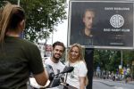 Amsterdam 24 mei 2018
Dave Roelvink op zijn Piaggio MP3 motor voor zijn Bad Habbit Club Abri op de stadhouderskade.