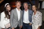 Katwijk 14 mei 2018
Boekpresentatie Dirk Kuyt in aanwezigheid van zijn kinderen en vrouw Gertrude. Dirk Gertrude Rob en Esther jansen