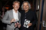 Katwijk 14 mei 2018
Boekpresentatie Dirk Kuyt in aanwezigheid van zijn kinderen en vrouw Gertrude. Dirk met de schrijver Jaap de Groot