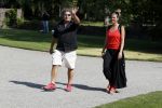 Haarzuilens 6 juni 2018
Opening expositie in kasteel de haar met oa Rene Mioch Annewil Blankers Renee Soutendijk en Willeke v Ammelrooij. Dirk Zeelenberg met zijn vrouw Suus en hun kinderen