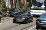 Amsterdam 29 mei 2018
Dirk Zeelenberg met kinderen in audi A5 cabrio.