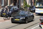 Amsterdam 29 mei 2018
Dirk Zeelenberg met kinderen in audi A5 cabrio.