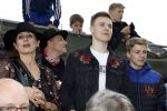 Hummelo 10 mei 2018
Onthulling standbeeld rockgroep Normaal met de bandleden Bennie Jolink, Ferdi Joly, Willem Terhorst en de partner van het overleden lid Jan Manschot