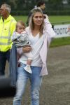 Beverwijk 2 juni 2018
Voetbaltournooi Rafael v d Vaart bij zijn oude club de Kennemers.
Zijn zoon Damian doet mee met zijn duitse Club Victoria. ( sponsor Meis interpreis)
Estavan Polman kwam met hun dochter Jesslynn . Ook Rafael zijn vader Ramone en moeder Lolita waren aanwezig.