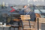 Amersfoort 8 juni 2018
Fred Teeven drinkt kopje koffie met een relatie bij de starbucks.