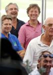 Eemnes 28 mei 2018
Golfwedstrijd ten bate van Warchild met oa Victor Reinier Toine v Peperstraten Mariska v Kolck en Frits Sissing. Kunstenaar Pim Smit maakt samen met victor Reinier een schilderij .