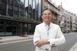 Amsterdam 24 mei 2018
Hans Cornelisse voor het Delamar theater.