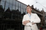Amsterdam 24 mei 2018
Hans Cornelisse voor het Delamar theater.