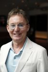 Amsterdam 24 mei 2018
Hans Cornelisse voor het Delamar theater.
