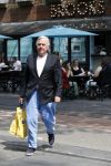 Amsterdam 26 mei 2018
Harry Mens doet boodschappen.