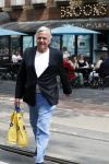 Amsterdam 26 mei 2018
Harry Mens doet boodschappen.