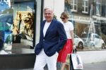 Amsterdam 28 mei 2018
Harry Mens met (goede) vriendin Aga op de pc hooftstraat en bij het hilton Hotel.
