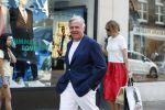 Amsterdam 28 mei 2018
Harry Mens met (goede) vriendin Aga op de pc hooftstraat en bij het hilton Hotel.