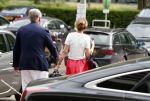 Amsterdam 28 mei 2018
Harry Mens met (goede) vriendin Aga op de pc hooftstraat en bij het hilton Hotel.