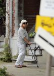 Amsterdam 24 mei 2018
Herma Krabbe met wandelstok.